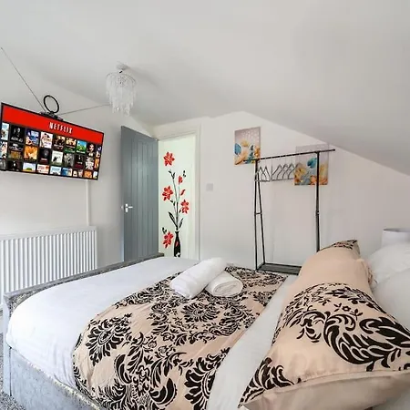 -16Pt- For Your Relaxed & Cosy Stay & Free Parking Leeds  Exterior photo