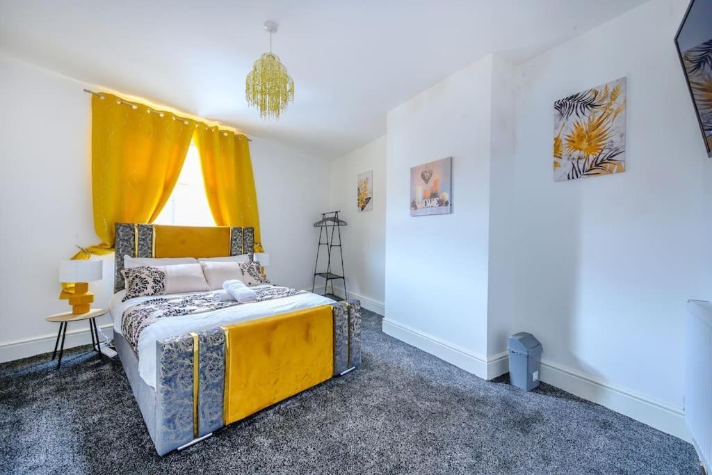 -16pt- For Your Relaxed & Cosy & Free Parking *