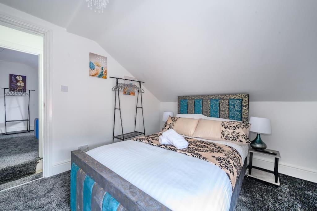 -16pt- For Your Relaxed & Cosy & Free Parking Apartment