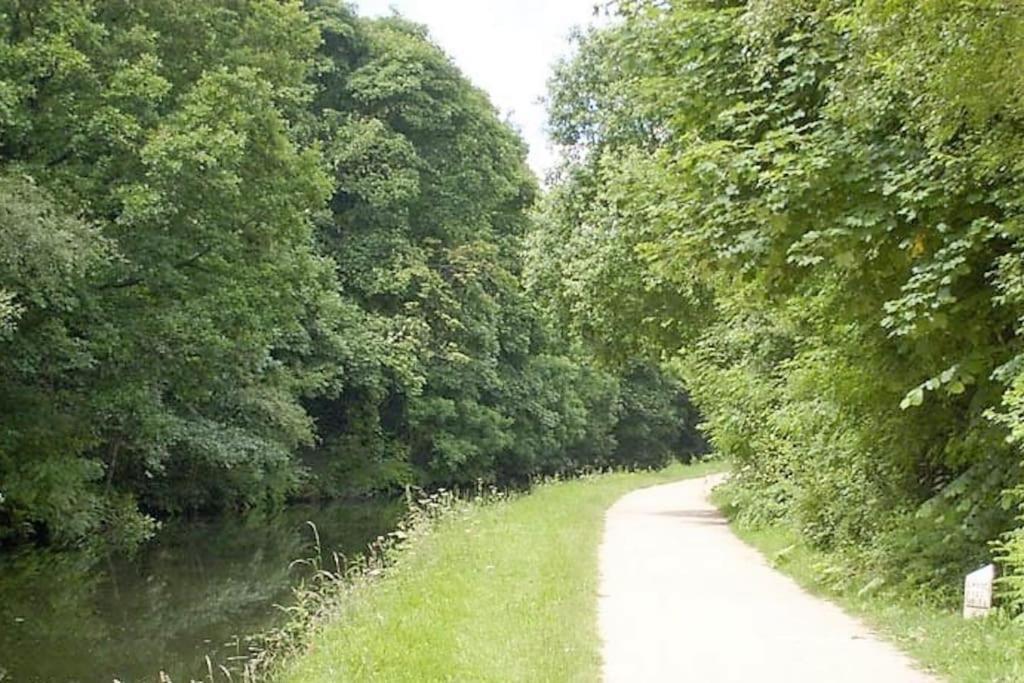 -16pt- For Your Relaxed & Cosy & Free Parking Apartment *